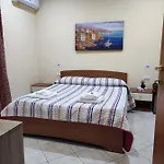 Gasthof Tropeacharmet Parking Free Tropea