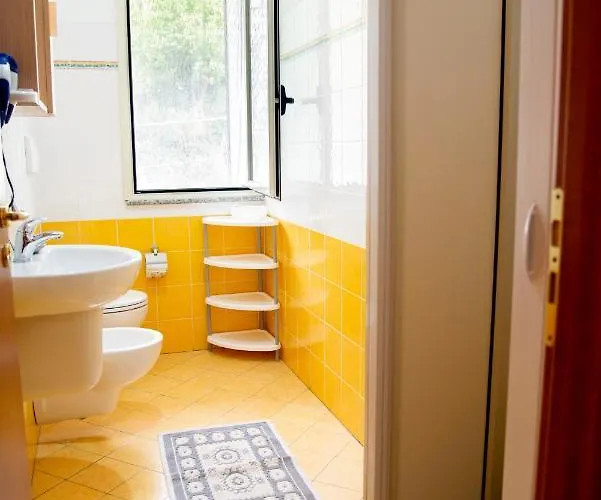 Tropeacharmet Parking Free Gasthof Tropea