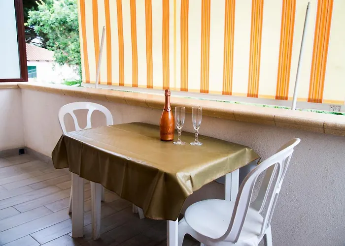 Tropeacharmet Parking Free Gasthof Tropea