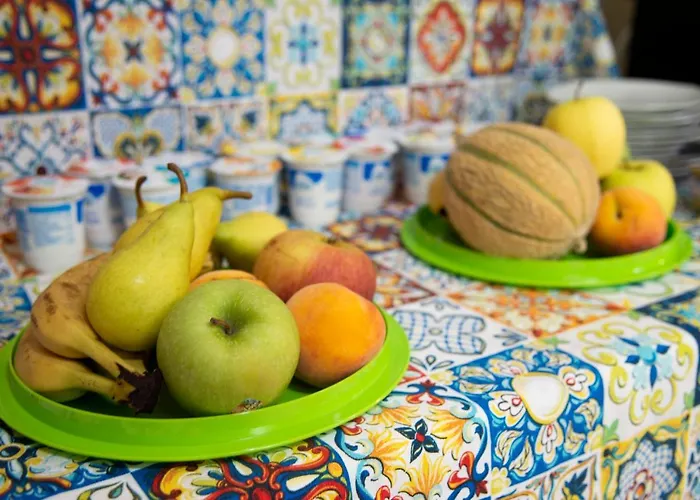 Gasthof Tropeacharmet Parking Free Tropea