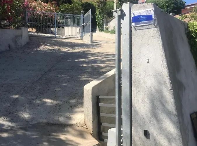 Gasthof Tropeacharmet Parking Free Tropea